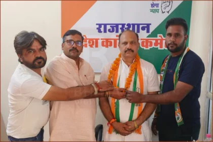 Workers welcomed Congress spokesperson Rajesh Katara in Jaipur