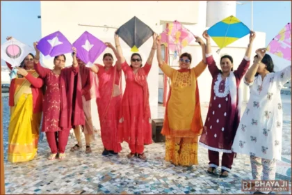 Women fly kites for charity in Mansarovar Jaipur