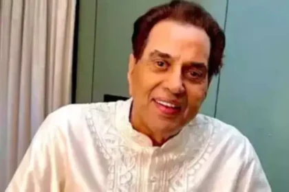 Dharmendra joined hands